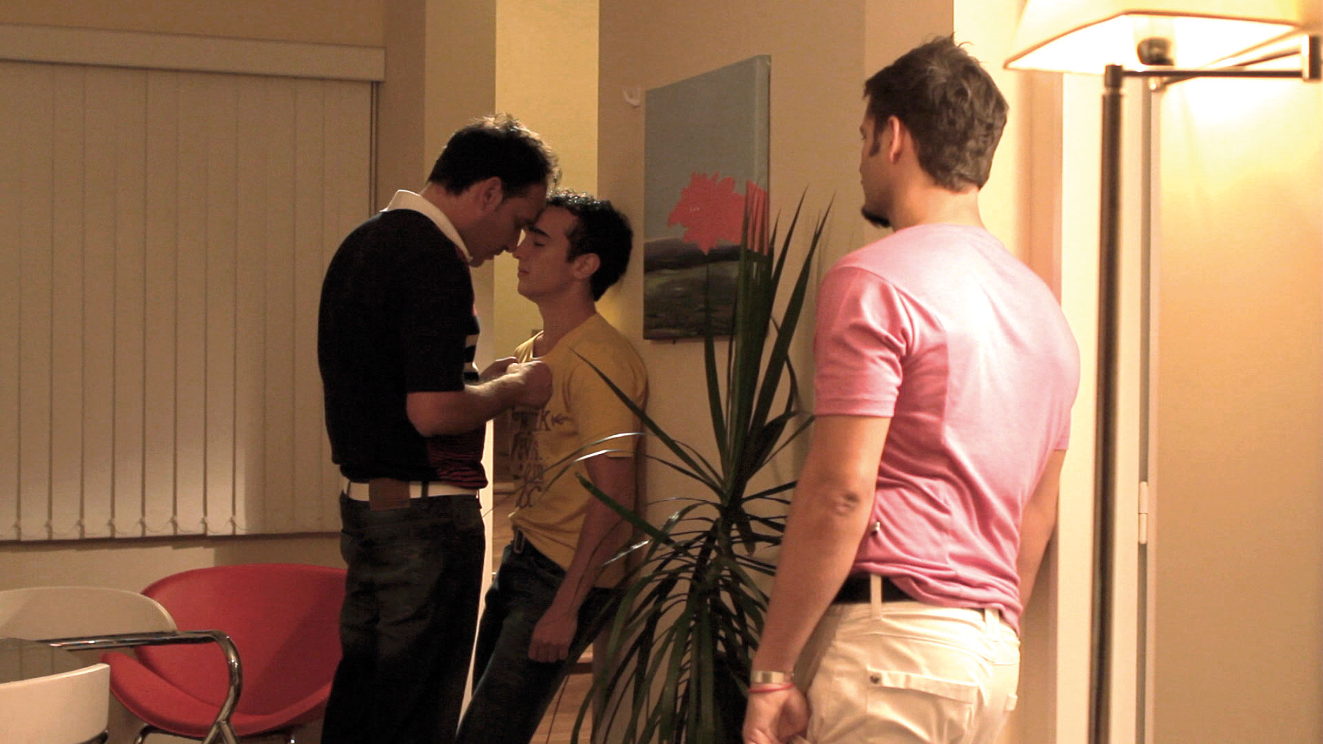 Five gay movies that show you how threesomes work GagaTai